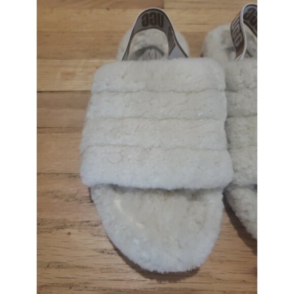 UGG Fluff Yeah Slide Slippers Womens Natural Sherling Strap US 7 EU 38 - Picture 2 of 14